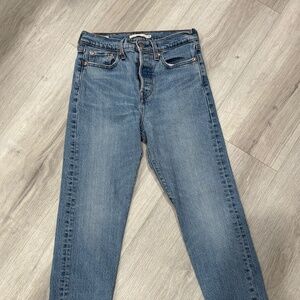 Levis wedgie jeans 26